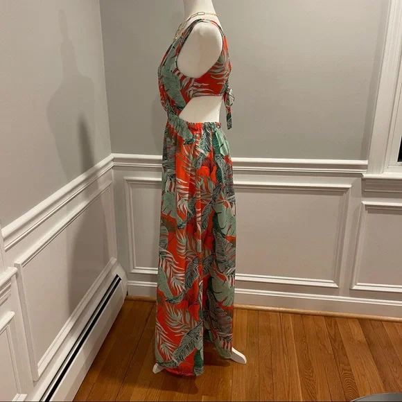 Gorgeous Sleeveless Tropical Botanical Maxi in orange and green - Picture 8 of 8
